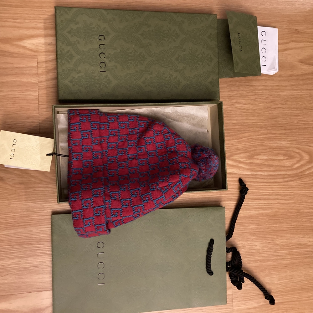 Gucci Square G Knitted Hat In Red - Authentic - Picture 2 of 4